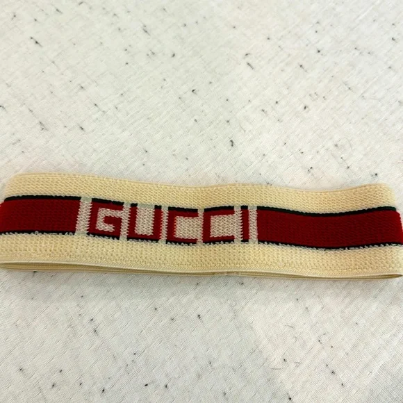 Gucci Headband. Perfect for accessorizing hats!! Gucci White Cloth Headband Size L International main image 3